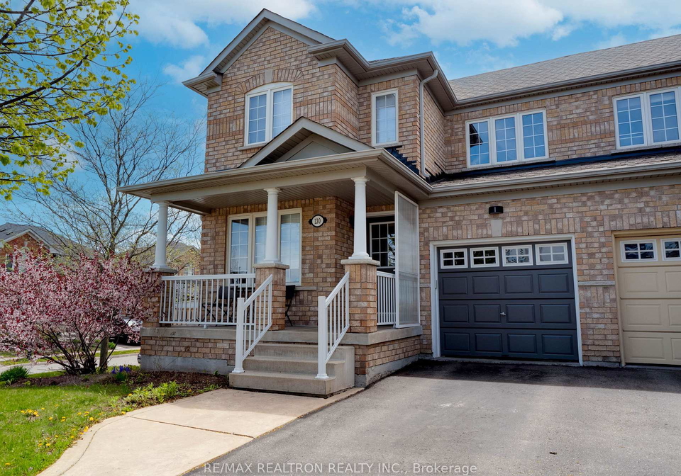 130-aspenwood-drive-newmarket-ontario-n13158754