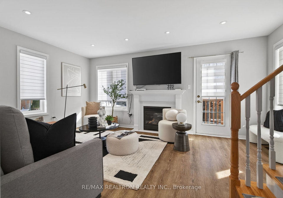 130-aspenwood-drive-newmarket-ontario-n13158754