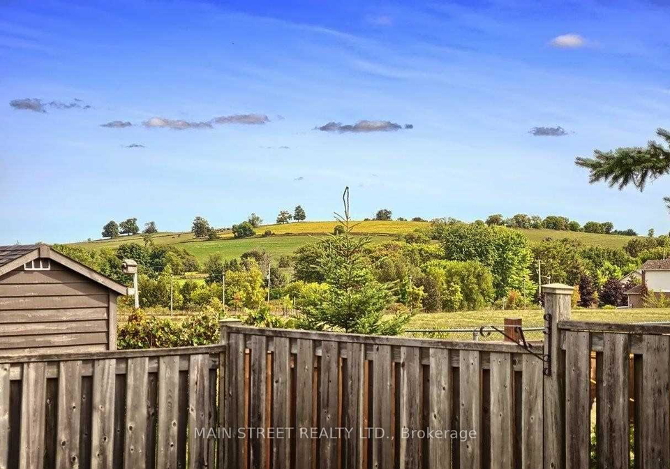 176-mainprize-crescent-east-gwillimbury-ontario-n13158834