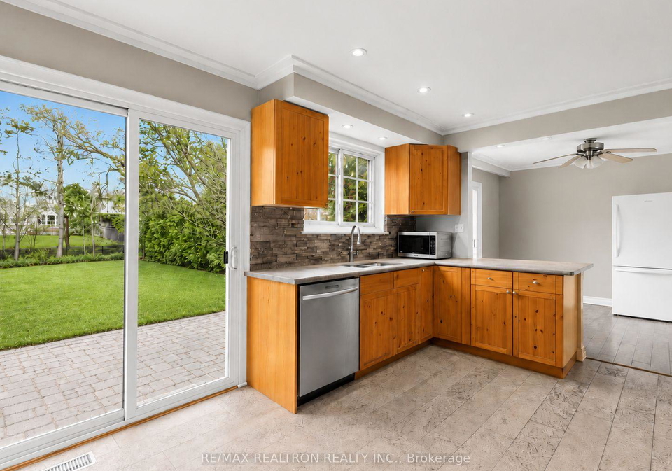 8-gallacher-avenue-richmond-hill-ontario-n13159072