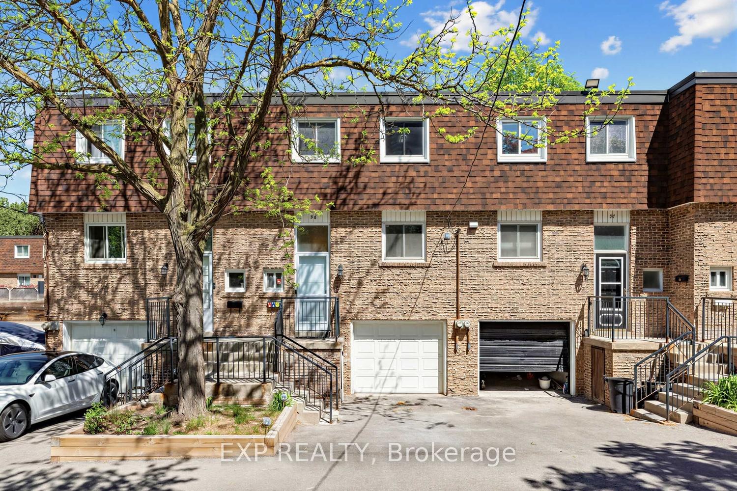 the-carriage-way-markham-ontario-n13159474