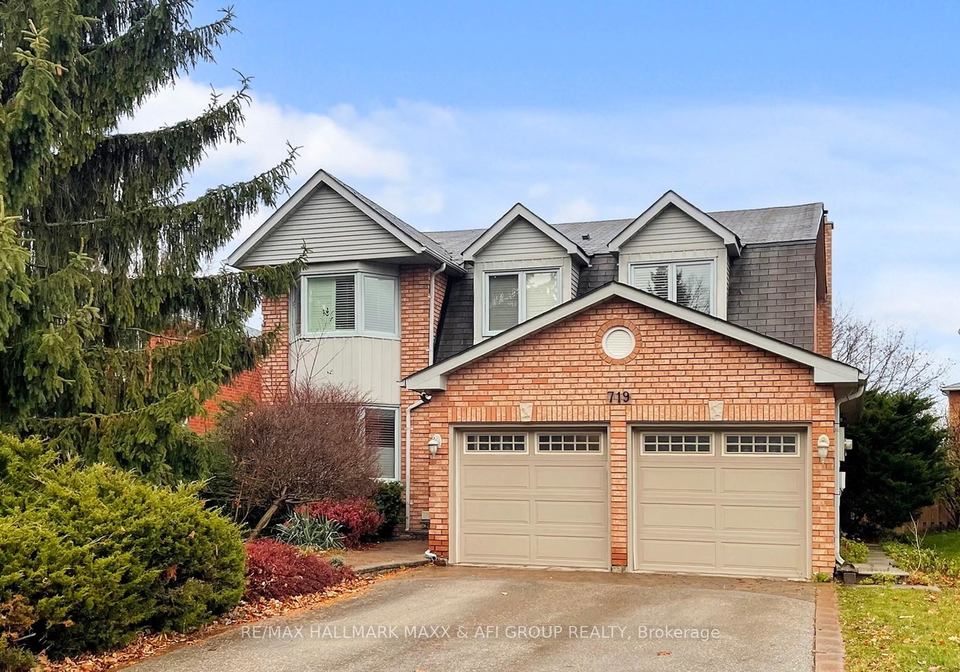 719-shanahan-boulevard-newmarket-ontario-n13159564