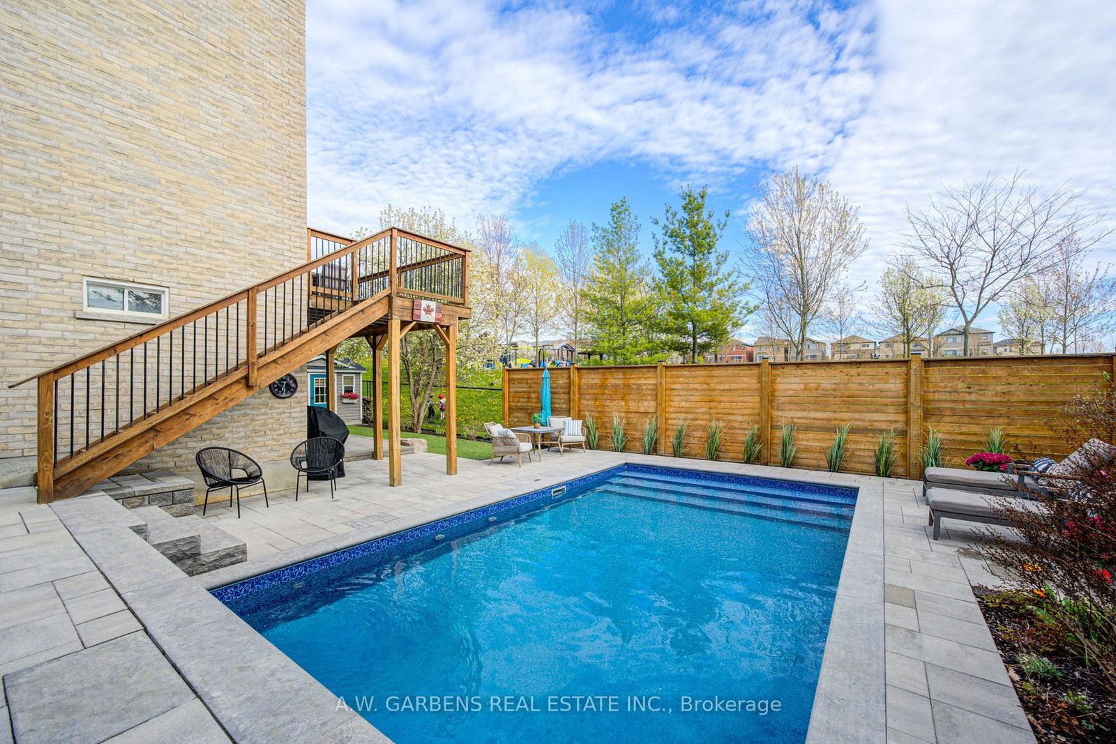 21-mynden-way-newmarket-ontario-n13159768