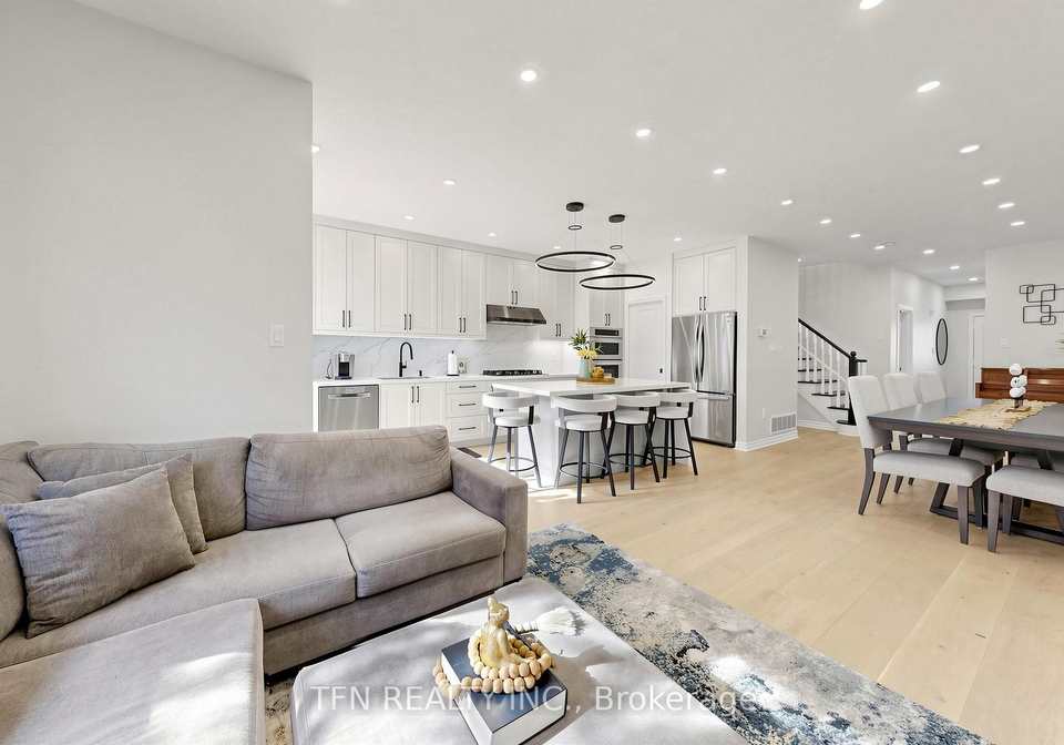 8-lander-crescent-vaughan-ontario-n13159912