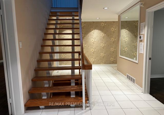 66-laureleaf-road-markham-ontario-n13160418