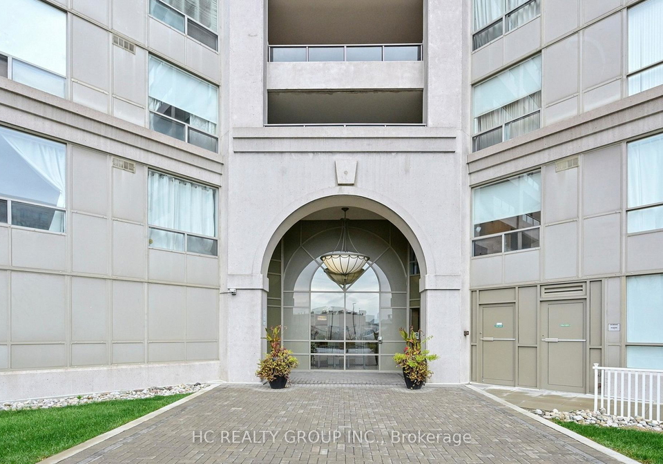 9015-leslie-street-richmond-hill-ontario-n13161130