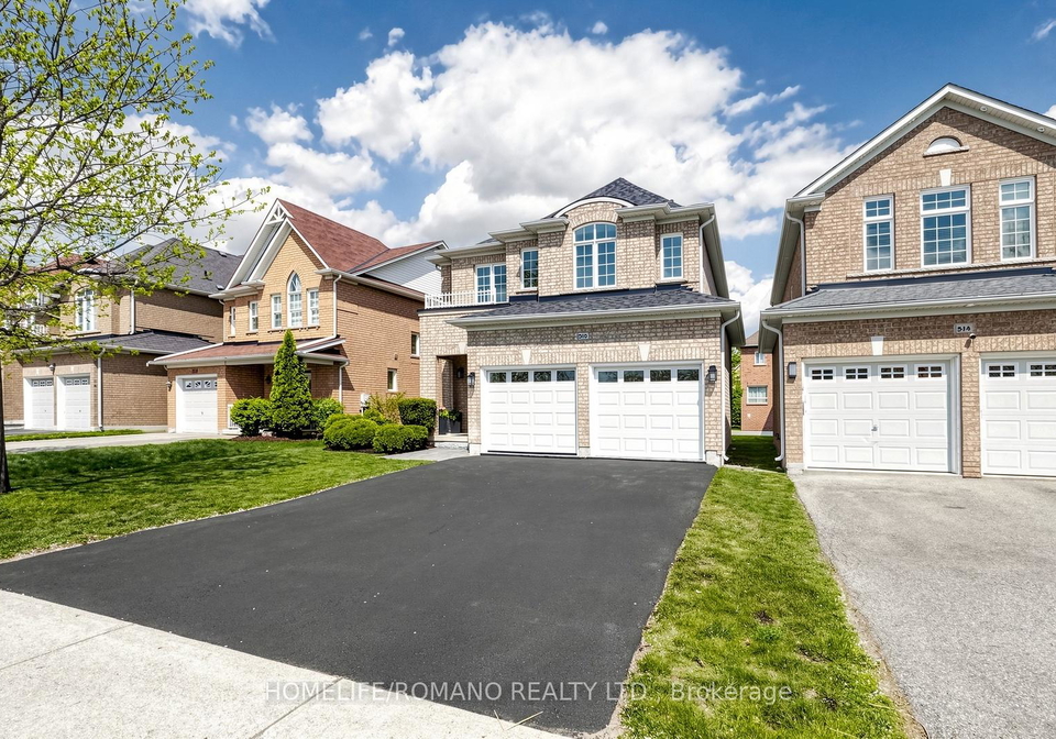 516-woodspring-avenue-newmarket-ontario-n13161178
