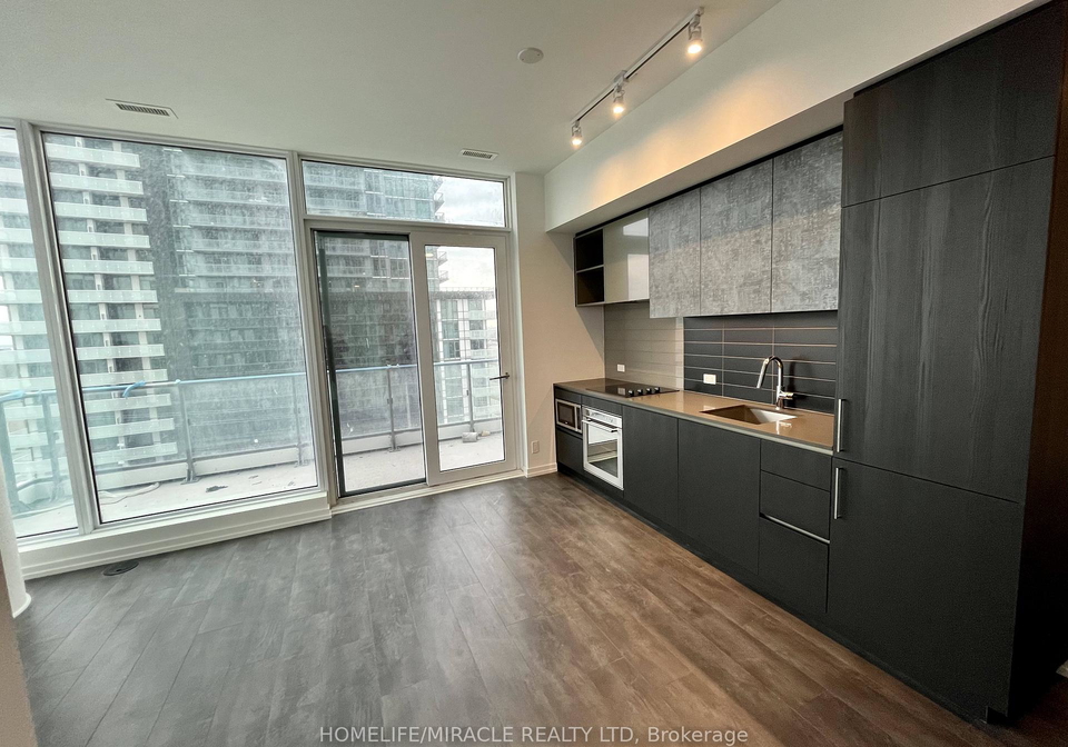 7890-jane-street-vaughan-ontario-n13161298
