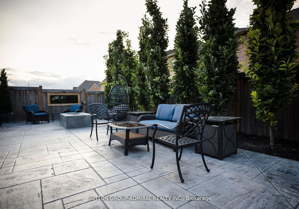 62-bond-crescent-richmond-hill-ontario-n13161432