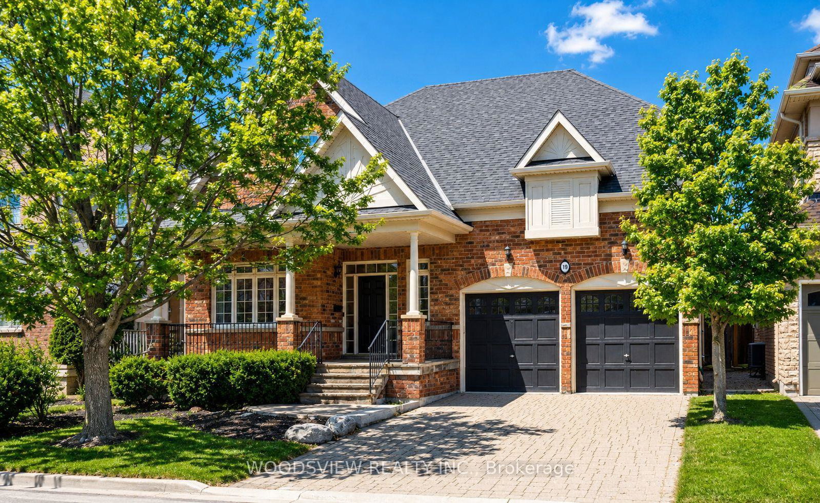 19-weslock-crescent-aurora-ontario-n13161572