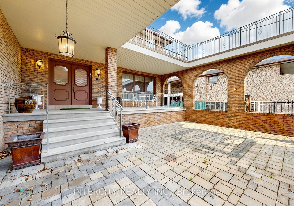 76-spruce-avenue-richmond-hill-ontario-n13161768