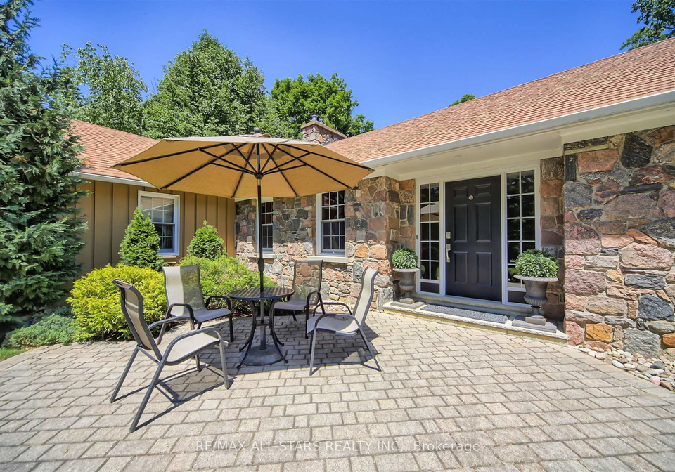 19-bristol-sands-crescent-uxbridge-ontario-n13163648