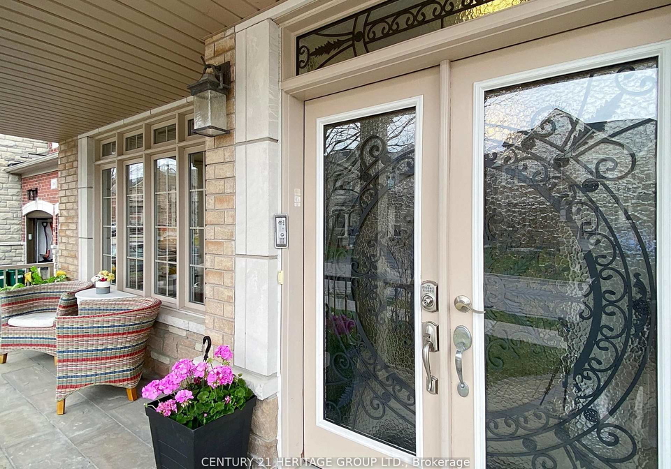 1062-blackhall-crescent-newmarket-ontario-n13163854