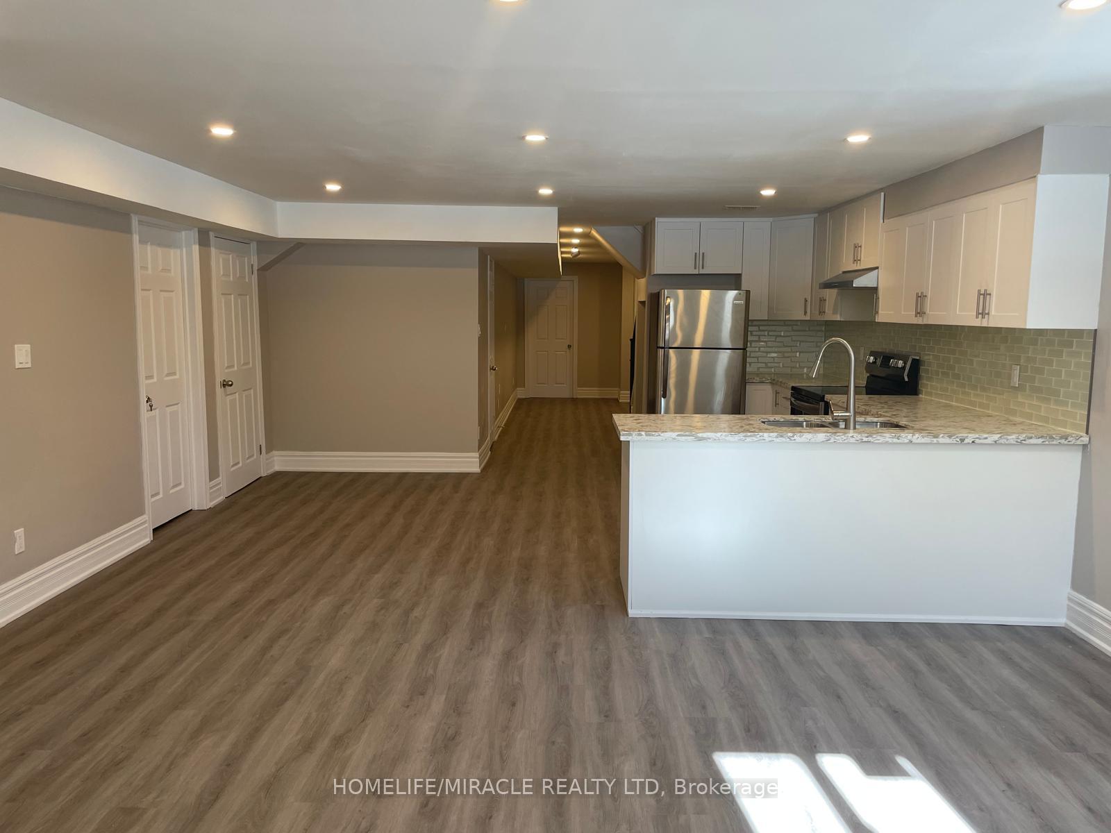 22-boone-crescent-vaughan-ontario-n13164070
