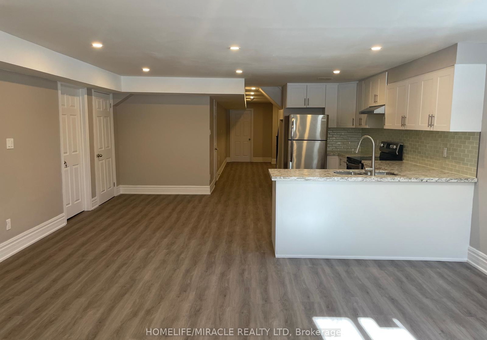 22-boone-crescent-vaughan-ontario-n13164070