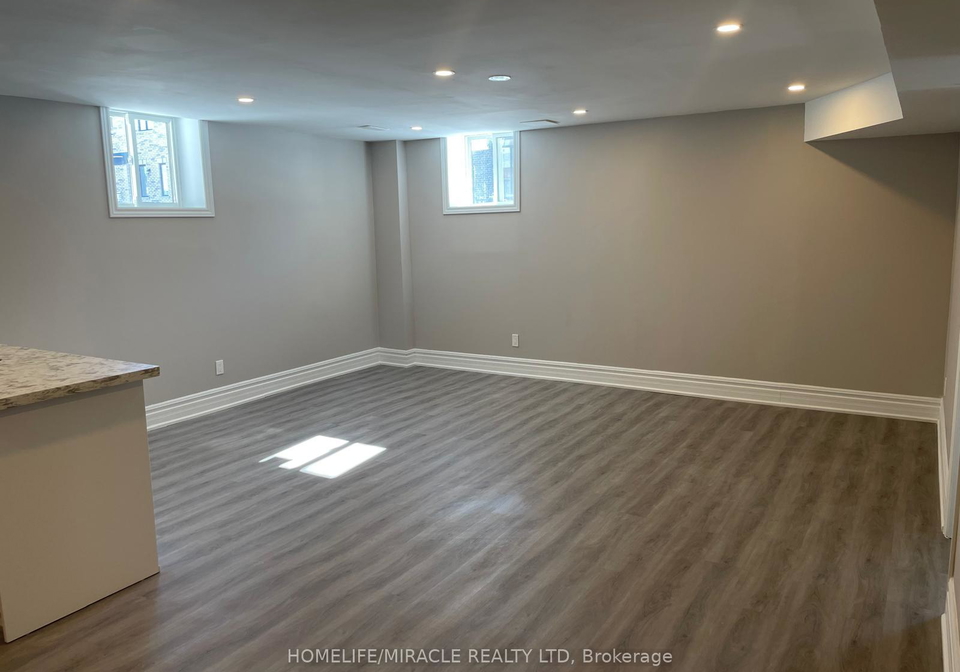 22-boone-crescent-vaughan-ontario-n13164070