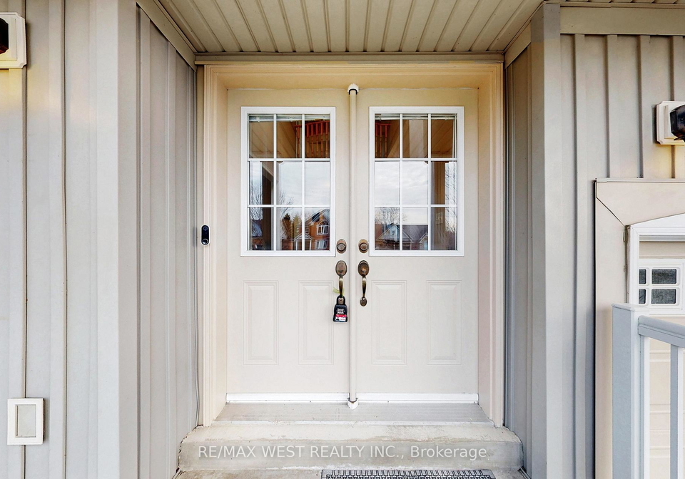 303-king-street-e-east-gwillimbury-ontario-n13164936