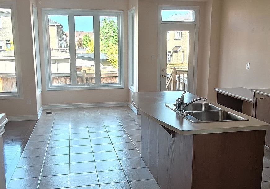 128-glad-park-avenue-whitchurch-stouffville-ontario-n13165270