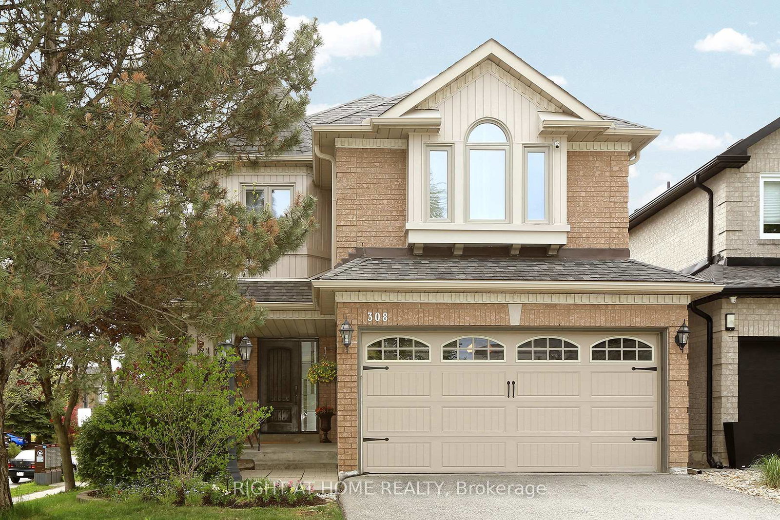 308-rushbrook-drive-newmarket-ontario-n13165392