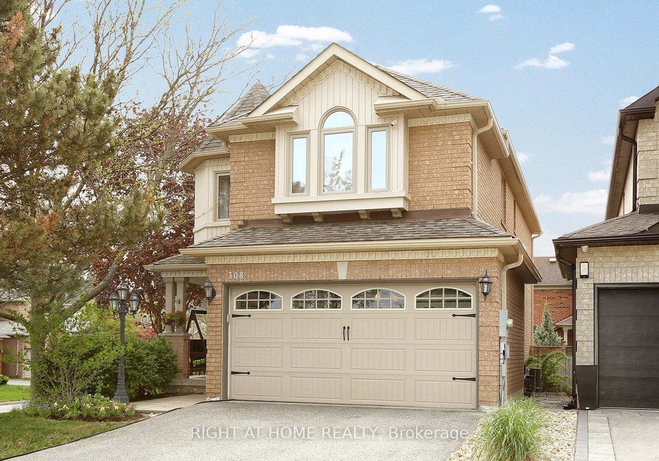 308-rushbrook-drive-newmarket-ontario-n13165392