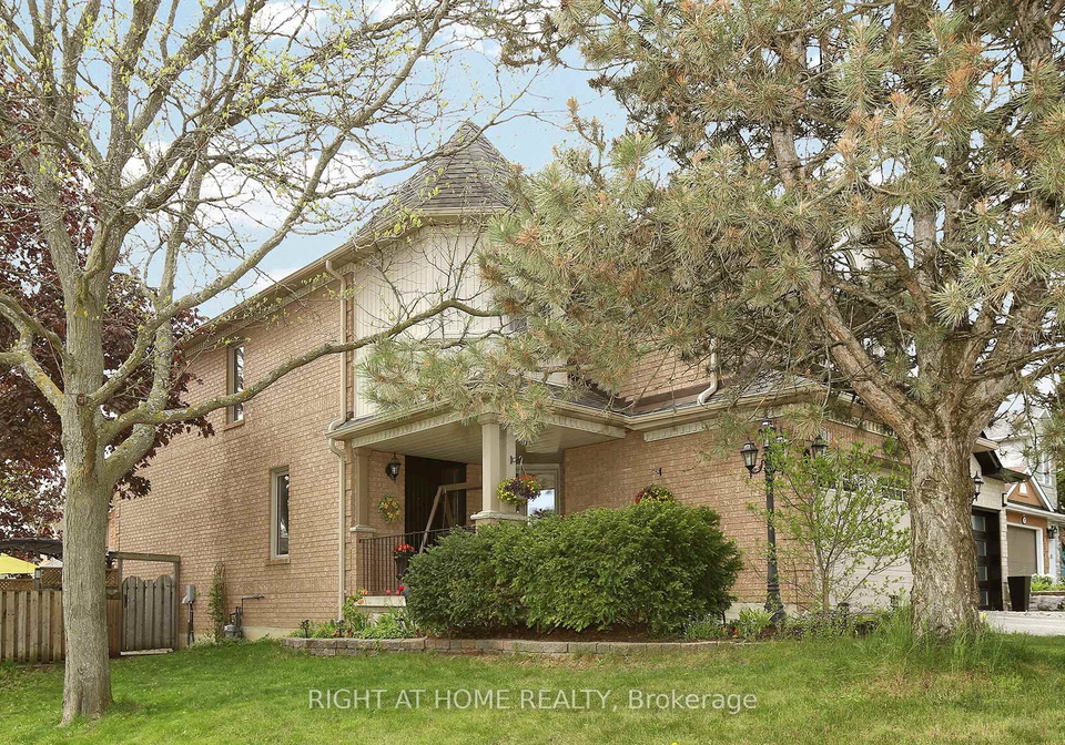 308-rushbrook-drive-newmarket-ontario-n13165392
