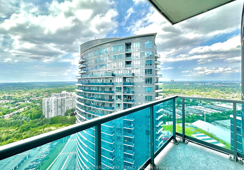 7161-yonge-street-markham-ontario-n13165528