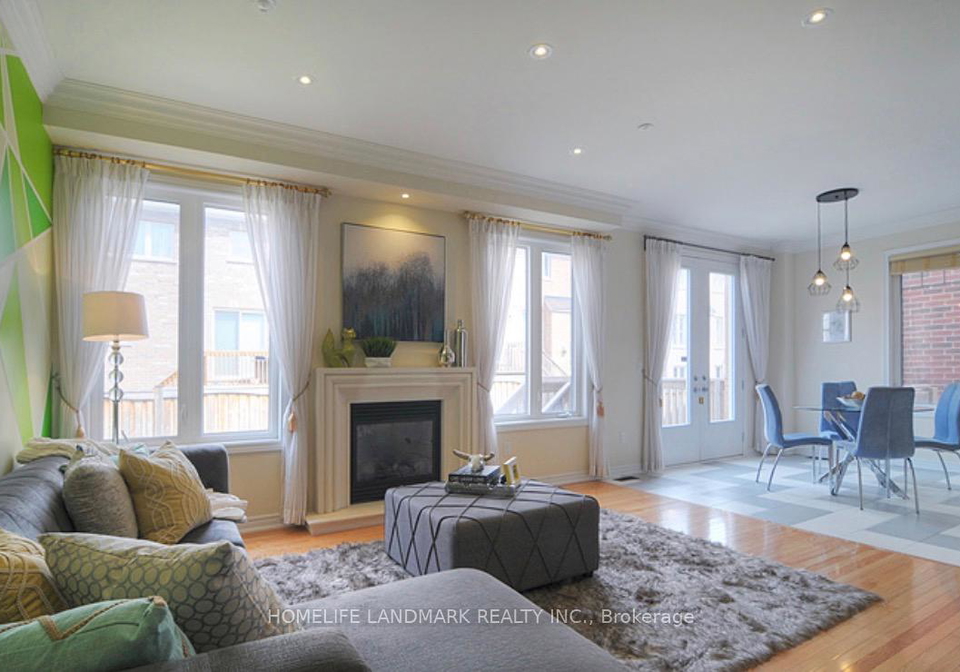 8-farmhouse-crescent-richmond-hill-ontario-n13165578