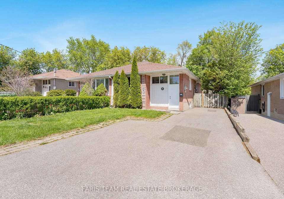 71-harrison-drive-newmarket-ontario-n13165694