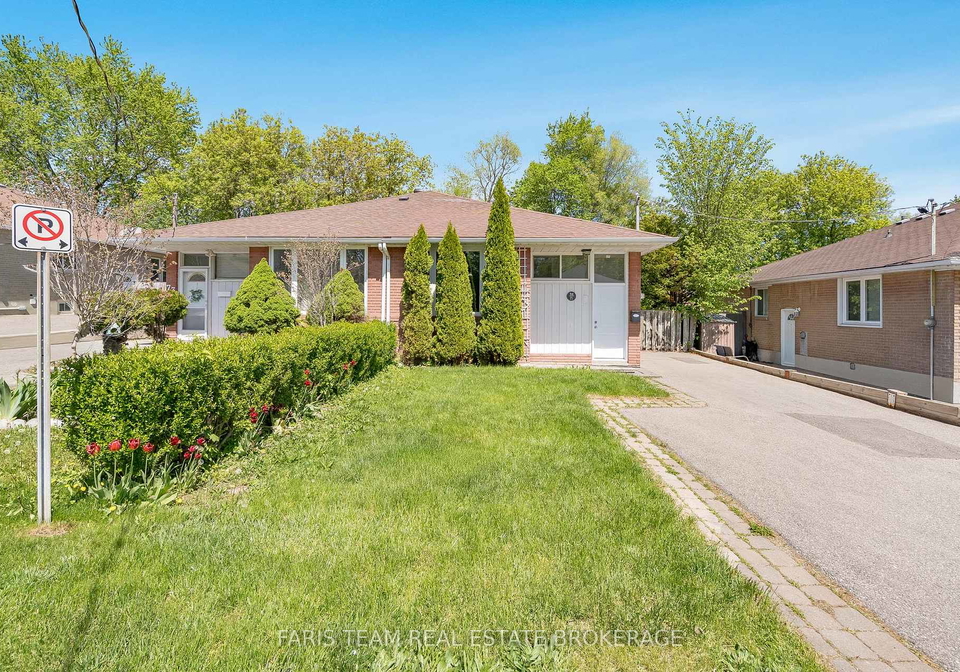 71-harrison-drive-newmarket-ontario-n13165694