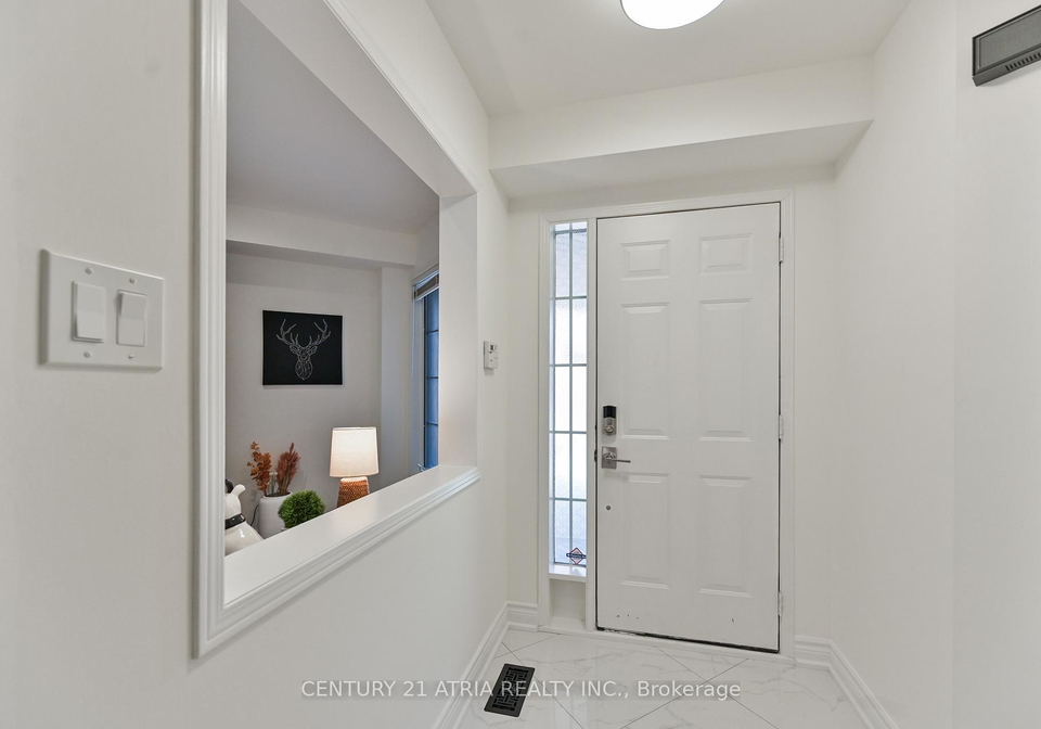 409-heddle-crescent-newmarket-ontario-n13165918