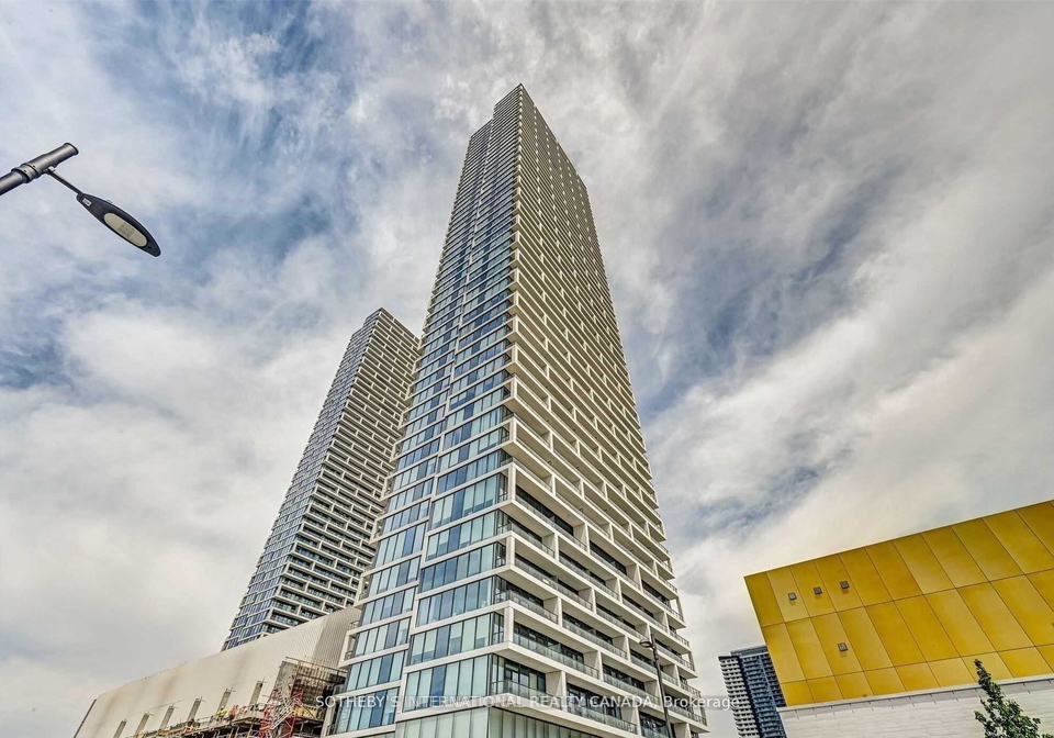5-buttermill-avenue-vaughan-ontario-n13165958