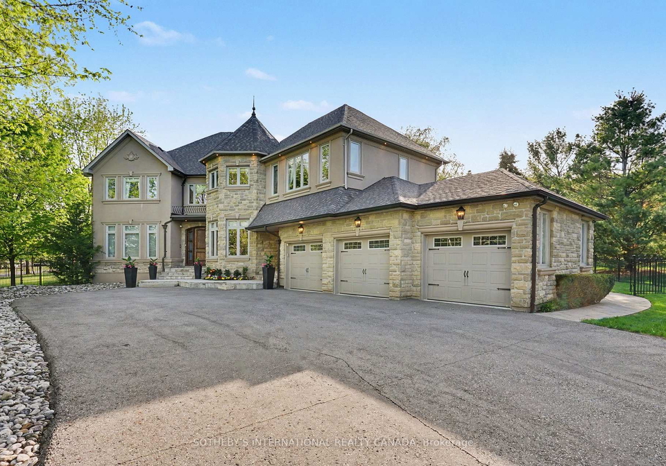42-prince-adam-court-king-ontario-n13166572