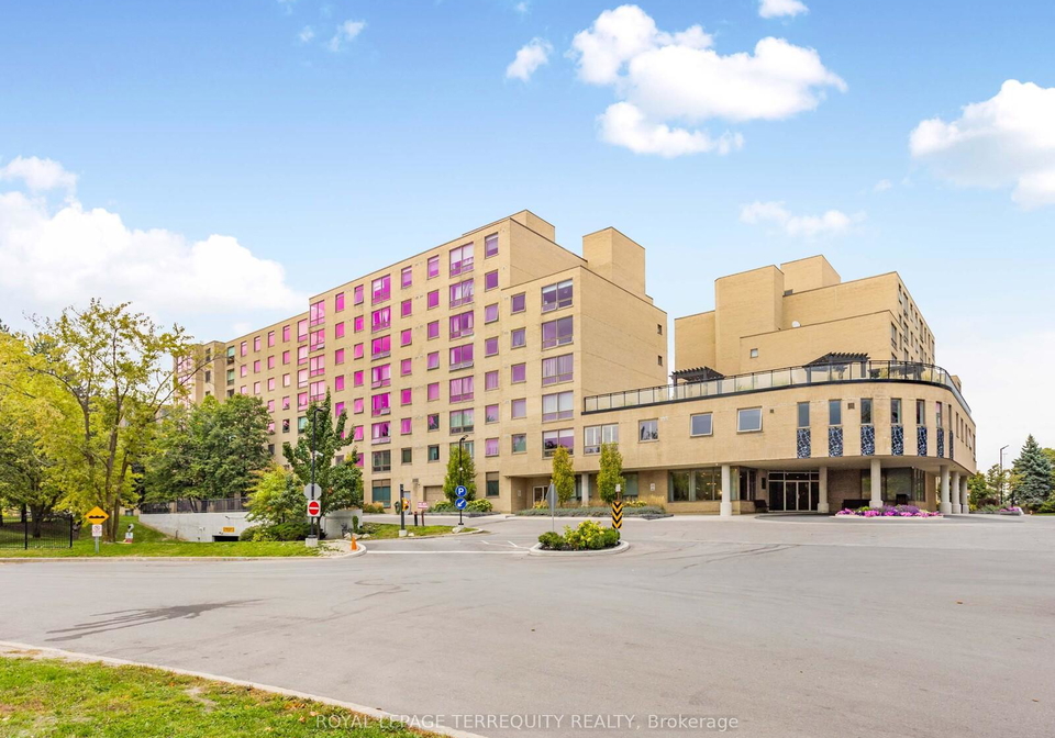326-major-mackenzie-drive-e-richmond-hill-ontario-n13166682