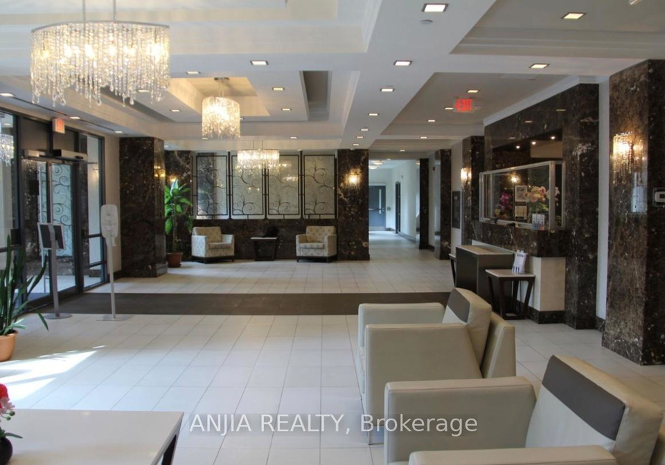 376-highway-7-road-e-richmond-hill-ontario-n13167238