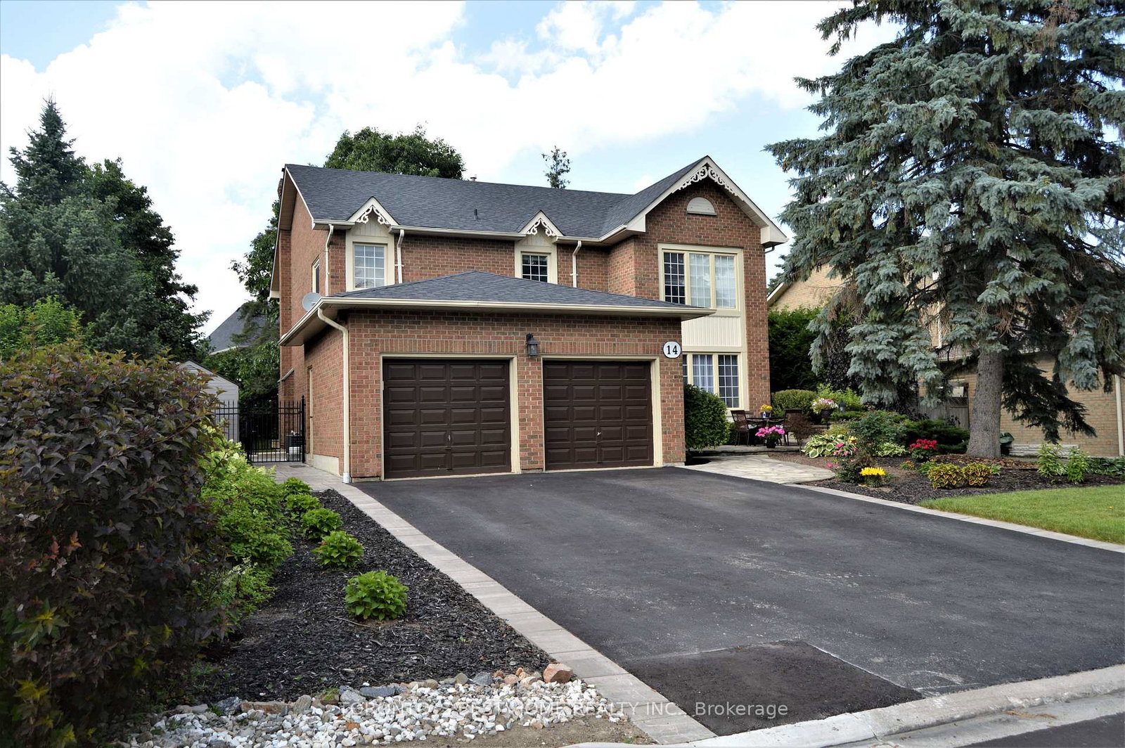 14-simmons-crescent-aurora-ontario-n13167602