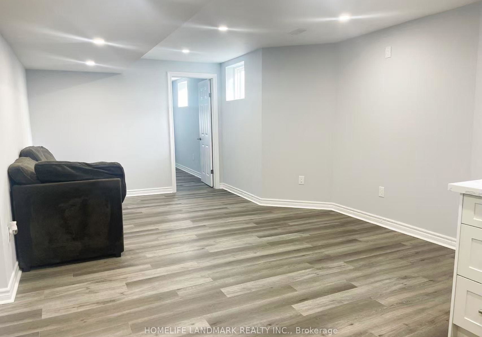 21-weekes-avenue-richmond-hill-ontario-n13167614
