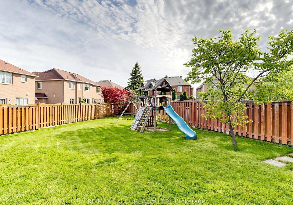 68-chestertown-square-markham-ontario-n13167946