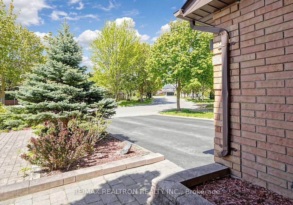 27-mistleflower-court-richmond-hill-ontario-n13168154
