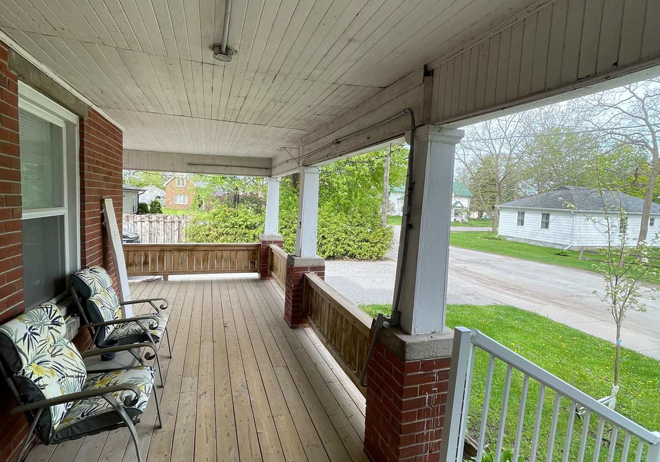 50-middle-street-georgina-ontario-n13168522