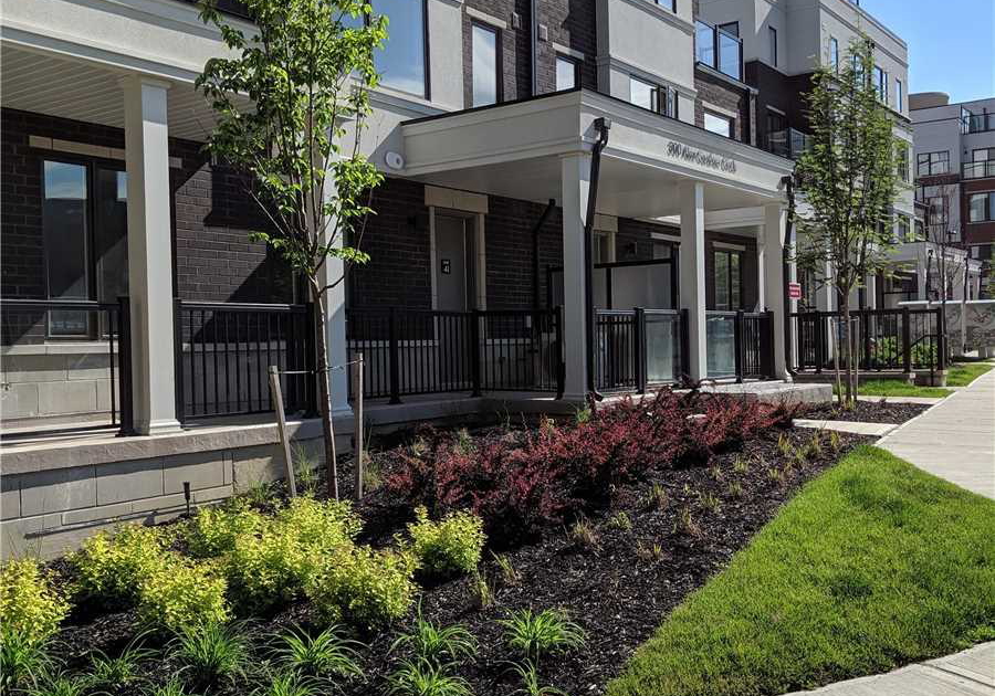 300-alex-gardner-circle-aurora-ontario-n13169234