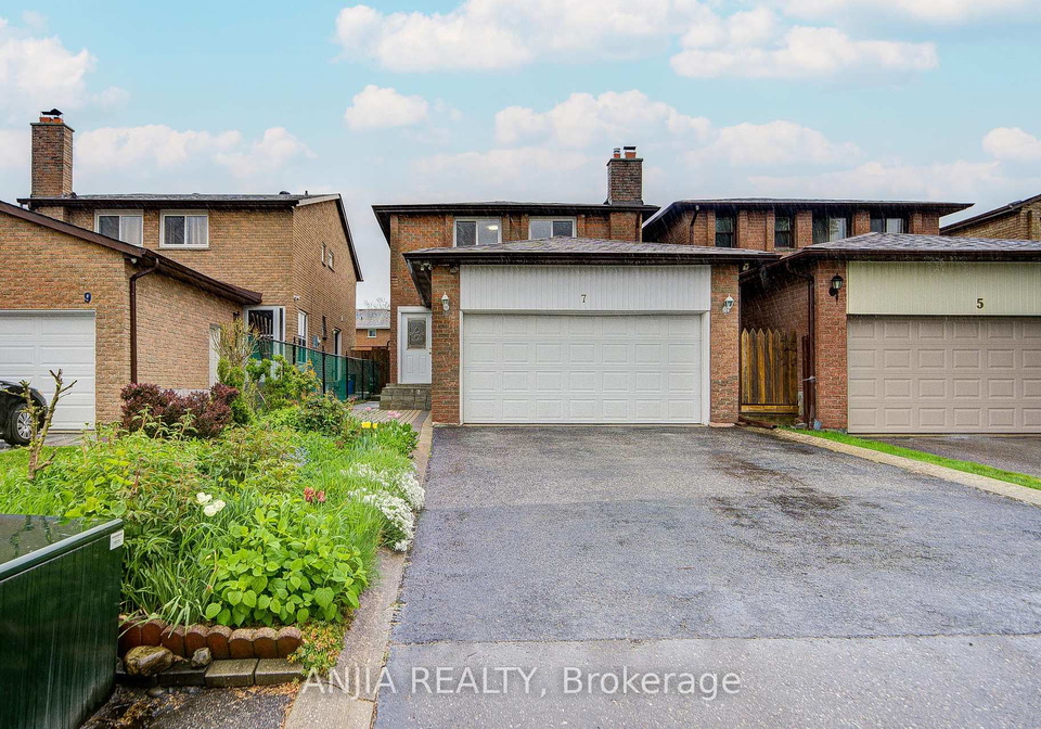 7-downside-road-markham-ontario-n13169298