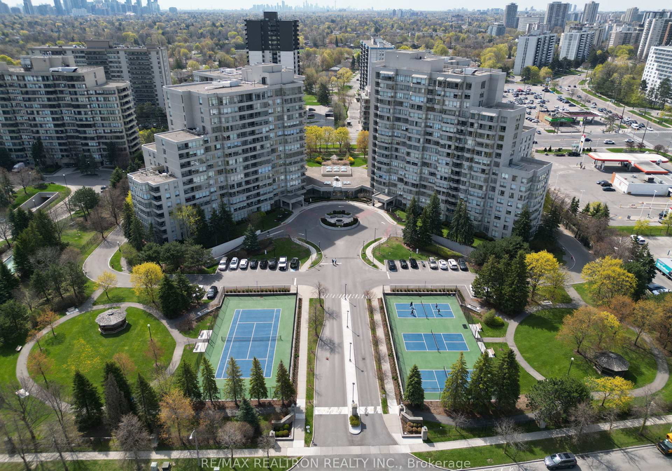 11-townsgate-drive-vaughan-ontario-n13169730