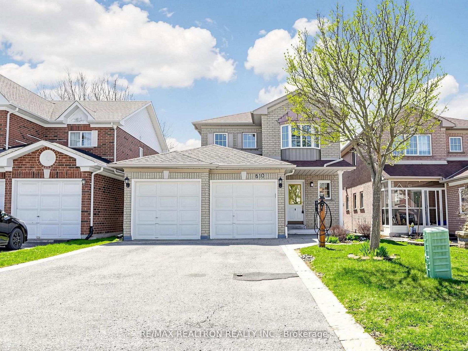 810-stonehaven-avenue-newmarket-ontario-n13171590
