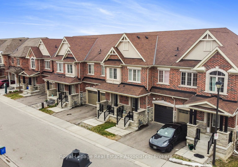 41-mazarine-lane-richmond-hill-ontario-n13171854
