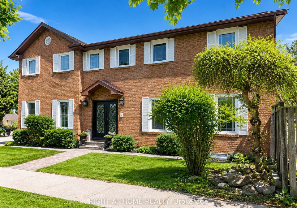 1-tiffany-gate-e-richmond-hill-ontario-n13172818