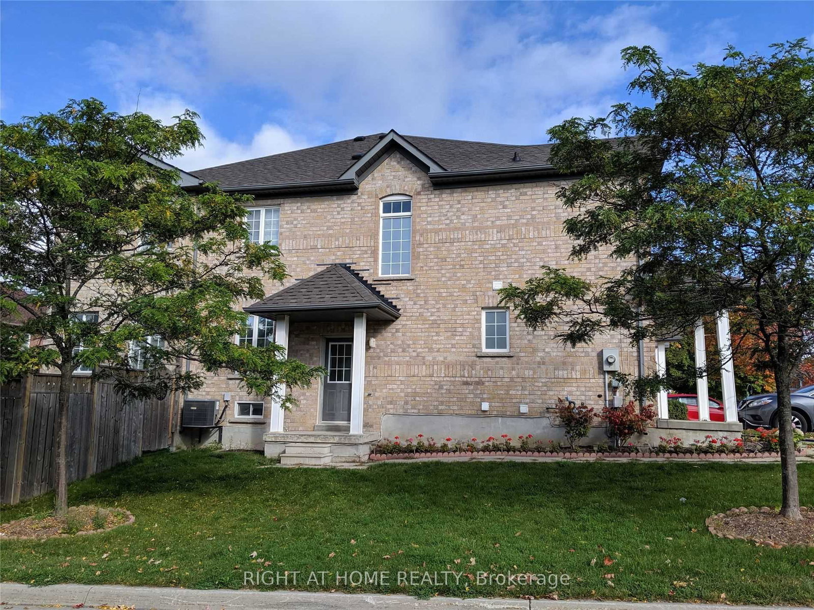 858-sisler-avenue-newmarket-ontario-n13173026
