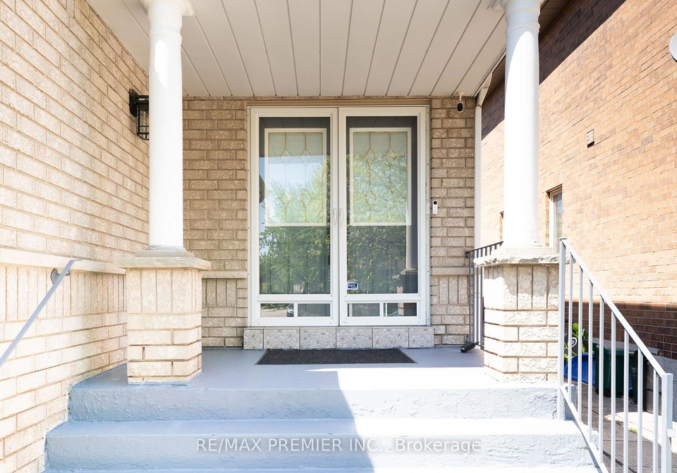 22-laura-sabrina-drive-vaughan-ontario-n13173246
