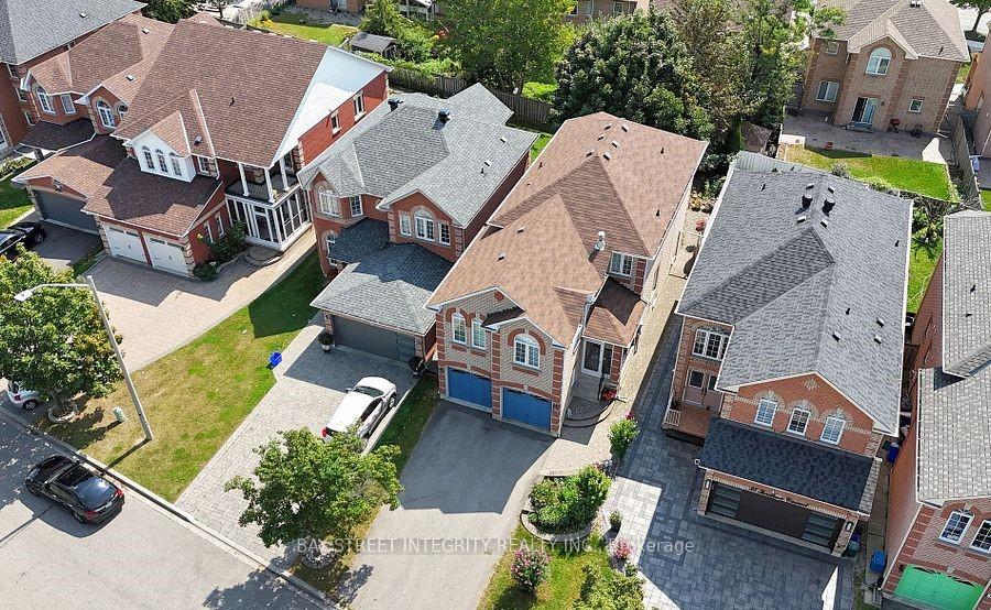 main-37-sandham-crescent-markham-ontario-n13173562