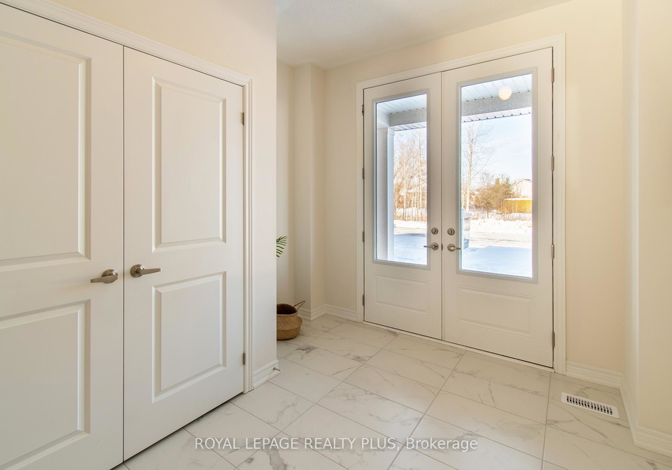 147-dovedale-drive-georgina-ontario-n13174020
