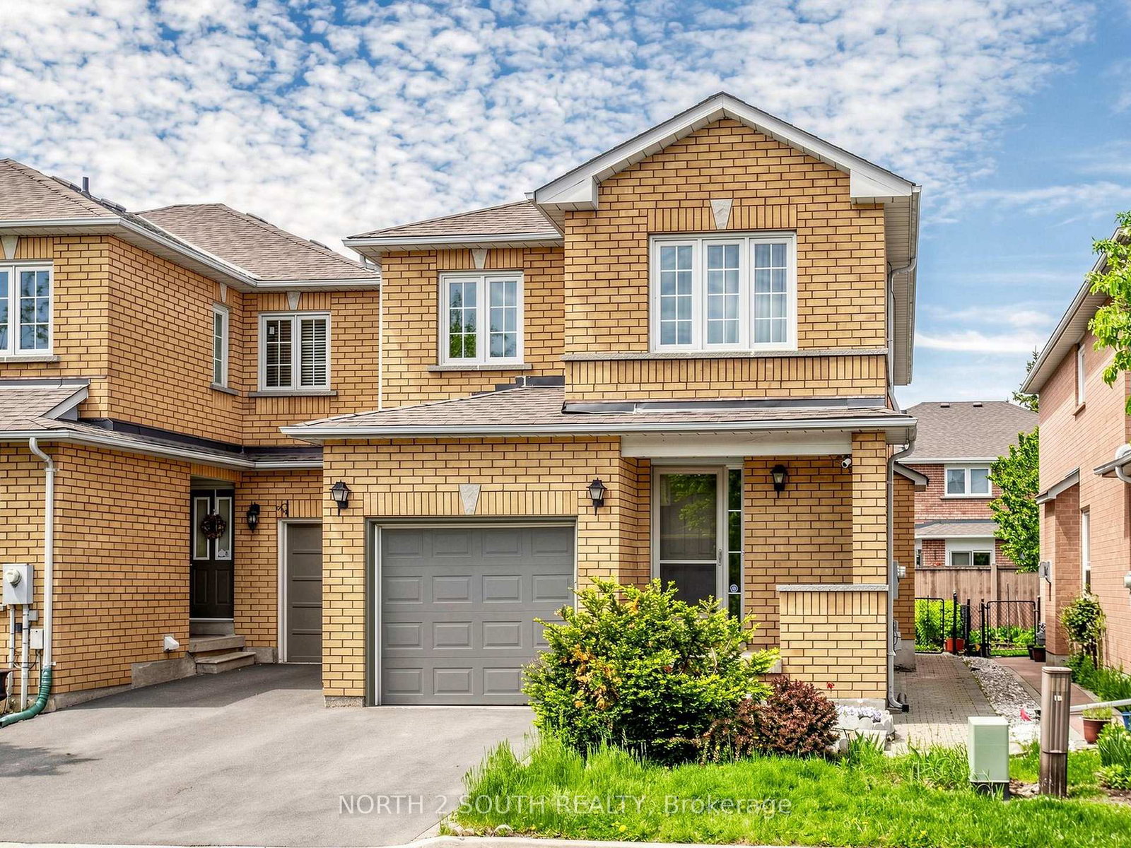 109-pinedale-gate-vaughan-ontario-n13174488